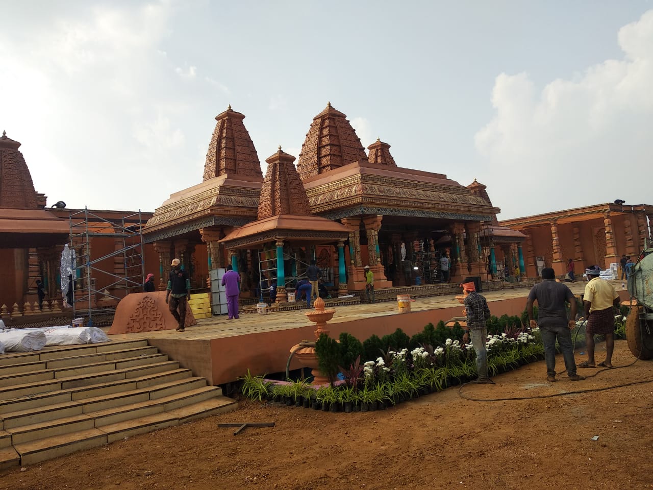 ఎకరం డయాస్… 15 ఎకరాల్లో భోజనాలు…‘పొంగులేటి’ ఇంట రిసెప్షన్ విశేషాలు చదవాల్సిందే! ఎకరం డయాస్… 15 ఎకరాల్లో భోజనాలు…‘పొంగులేటి’ ఇంట రిసెప్షన్ విశేషాలు చదవాల్సిందే!