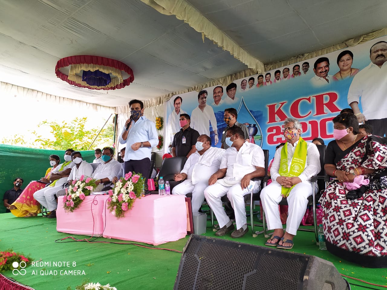 కరోనాలో ఉధృతిలోనూ మంత్రి కేటీఆర్ సాహస పర్యటన