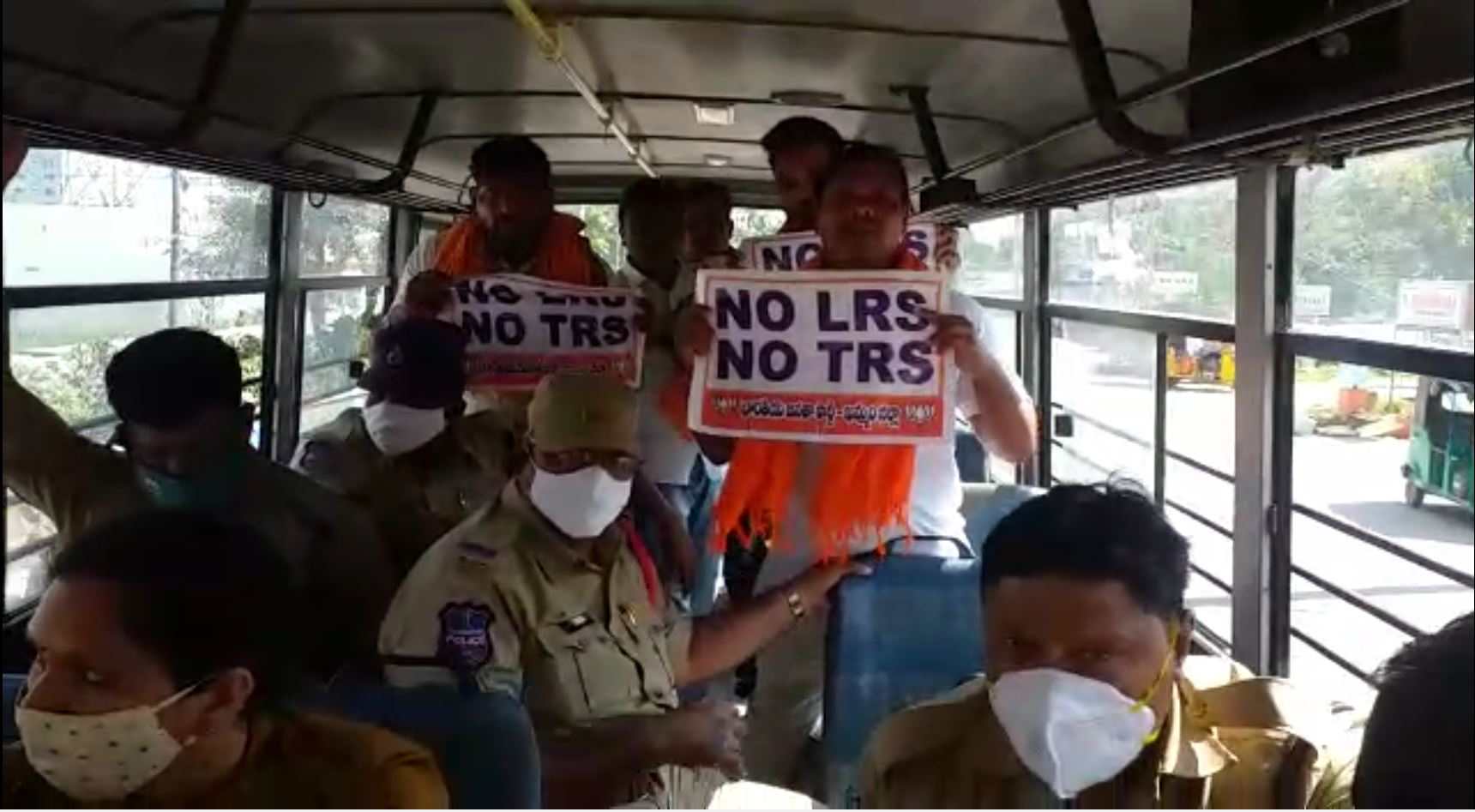 ఖమ్మం పర్యటనలో మంత్రులకు నిరసన సెగ