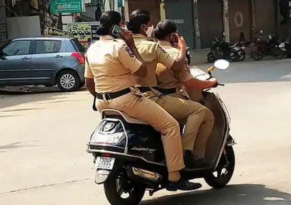 ముగ్గురు మహిళా పోలీసులపై ఖమ్మం సీపీ సీరియస్ ముగ్గురు మహిళా పోలీసులపై ఖమ్మం సీపీ సీరియస్