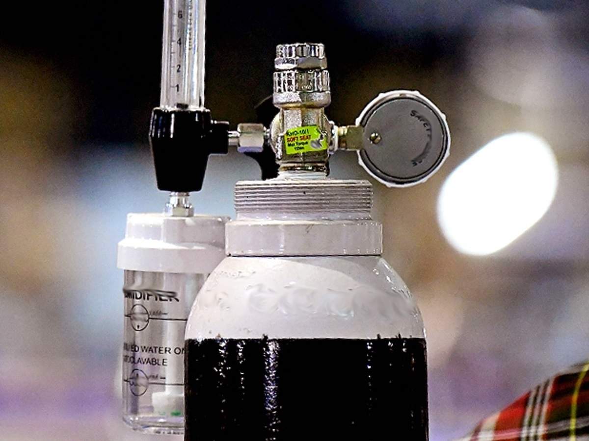 హైదరాబాద్ లో ఘోరం: ఆక్సిజన్ అందక ముగ్గురి మృతి