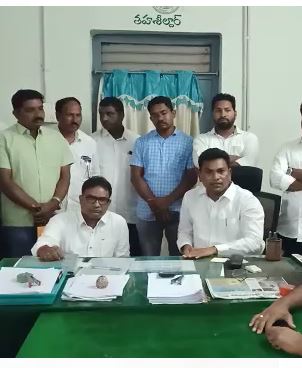 కొత్త వివాదంలో ఎమ్మెల్యే ‘రేగా’