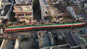 వావ్.. 200 అడుగుల మువ్వన్నెల జెండా వావ్.. 200 అడుగుల మువ్వన్నెల జెండా