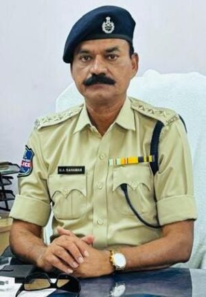 ఆర్మీ జవాన్ పై ఖమ్మం పోలీసుల సంచలన ప్రకటన ఆర్మీ జవాన్ పై ఖమ్మం పోలీసుల సంచలన ప్రకటన