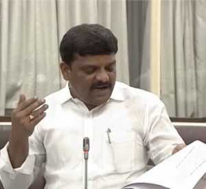 కమ్మ, రెడ్లపై మళ్లీ ‘తీన్మార్’ ఏడుపు! కమ్మ, రెడ్లపై మళ్లీ ‘తీన్మార్’ ఏడుపు!