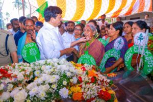 ధన్యజీవి.. వనజీవి రామయ్య: మంత్రి పొంగులేటి