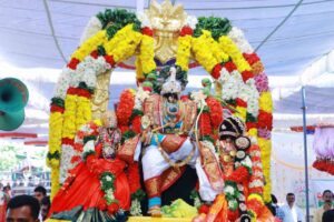 వైభవంగా రాములోరి పట్టాభిషేకం వైభవంగా రాములోరి పట్టాభిషేకం