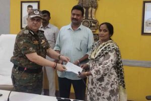 మావోయిస్ట్ బస్తర్ లీడర్ ఏపీలో లొంగుబాటు