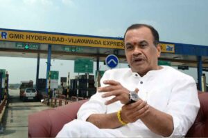 బోడి టోల్ ఛార్జీలు.. ఓ ఫుల్ ట్యాంక్ పెట్రోల్ కొట్టిస్తే గౌరవం!