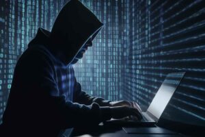 ఖమ్మం పోలీసులకే ‘సవాల్’గా మారిన ఉడతనేని వికాస్!