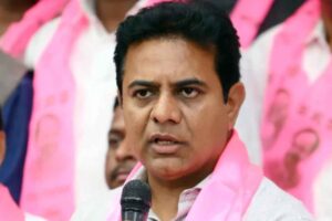 నేడు ఖమ్మానికి కేటీఆర్: రాకకు ముందే స్ట్రోకు మీద స్ట్రోకు..!