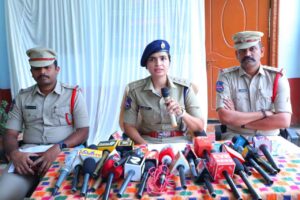 వికాస్ చౌదరి ‘సైబర్ దోపిడీ గుట్టు’ చెప్పిన చరణ్ చౌదరి