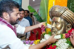 మేడారం తరహాలో బంజారాల పుణ్యక్షేత్ర నిర్మాణం: సీఎం