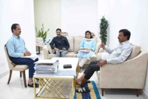 జర్నలిస్టుల అక్రిడిటేషన్ కార్డులపై మంత్రి పొంగులేటి కీలక సమీక్ష