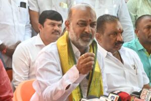 అసెంబ్లీలో సీఎం ‘వార్నింగ్’పై బండి సంజయ్ కీలక వ్యాఖ్యలు అసెంబ్లీలో సీఎం ‘వార్నింగ్’పై బండి సంజయ్ కీలక వ్యాఖ్యలు