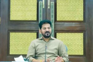 మిమ్నల్ని మేం గమనిస్తున్నాం: జిల్లా కలెక్టర్లతో సీఎం రేవంత్