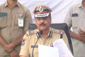 మావోయిస్ట్ పార్టీ ‘మ్యాజిక్ వెపన్’ క్లోజ్: 42 మంది లొంగుబాటు మావోయిస్ట్ పార్టీ ‘మ్యాజిక్ వెపన్’ క్లోజ్: 42 మంది లొంగుబాటు