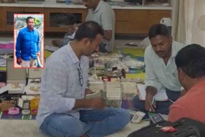 ACB Raids: జలమండలిలో ‘రూ. 100 కోట్ల’ తిమింగలం! ACB Raids: జలమండలిలో ‘రూ. 100 కోట్ల’ తిమింగలం!