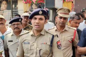 నగల షాపులో కాల్పుల ఘటన: కరీంనగర్ సీపీ కీలక ప్రకటన నగల షాపులో కాల్పుల ఘటన: కరీంనగర్ సీపీ కీలక ప్రకటన