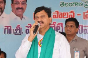 ‘ప్రజా దర్బార్’లో పాల్గొన్న మంత్రి పొంగులేటి శ్రీనివాసరెడ్డి ‘ప్రజా దర్బార్’లో పాల్గొన్న మంత్రి పొంగులేటి శ్రీనివాసరెడ్డి
