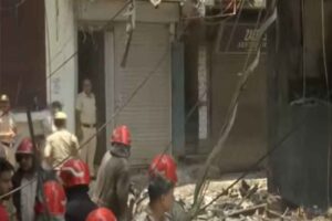 భారీ అగ్ని ప్రమాదం: 18 మంది సజీవ దహనం భారీ అగ్ని ప్రమాదం: 18 మంది సజీవ దహనం
