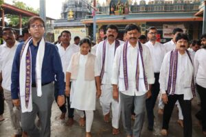 భద్రాచలంలో పర్యటించిన మంత్రి పొంగులేటి భద్రాచలంలో పర్యటించిన మంత్రి పొంగులేటి