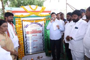 పాలేరులో పర్యటించిన మంత్రి పొంగులేటి పాలేరులో పర్యటించిన మంత్రి పొంగులేటి