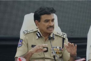 డీజీపీ మాట వినని ఆ ‘ఐపీఎస్’ అధికారులెవరు!? డీజీపీ మాట వినని ఆ ‘ఐపీఎస్’ అధికారులెవరు!?