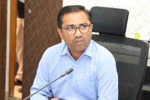 వెలుగుమట్లలో ‘అక్రమ మైనింగ్’పై ఖమ్మం కలెక్టర్ వార్నింగ్ వెలుగుమట్లలో ‘అక్రమ మైనింగ్’పై ఖమ్మం కలెక్టర్ వార్నింగ్